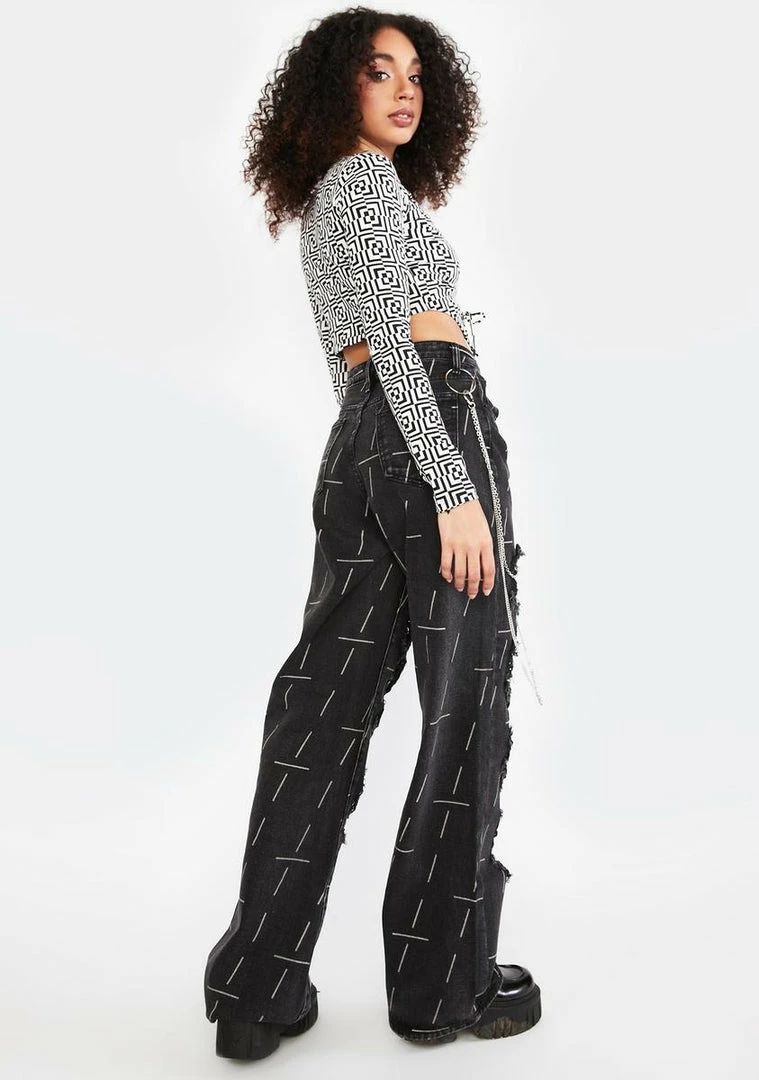 Momokrom High Rise Baggy Boyfriend Jeans With Chain Detail And Distressing 6 Momokrom High Rise Baggy Boyfriend Jeans With Chain Detail And Distressing