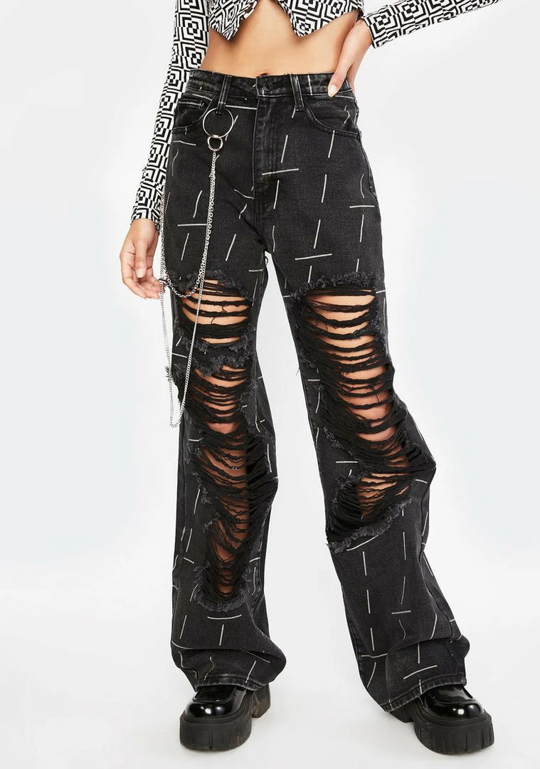 Momokrom High Rise Baggy Boyfriend Jeans With Chain Detail And Distressing 3 Momokrom High Rise Baggy Boyfriend Jeans With Chain Detail And Distressing
